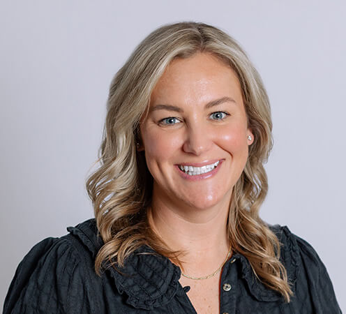 Amanda Foege Headshot
